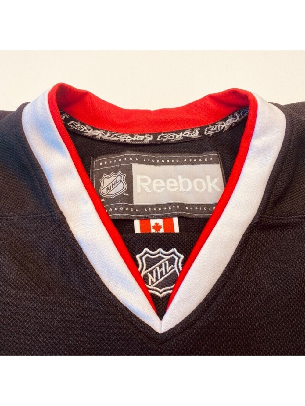 Reebok NHL Chicago Blackhawks Hockey Jersey Size 48 CCM Made in Canada 10063 - Picture 2 of 9